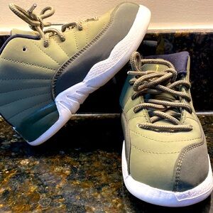 Jordan 12 (XII) Chris Paul CP3 Class of 2003